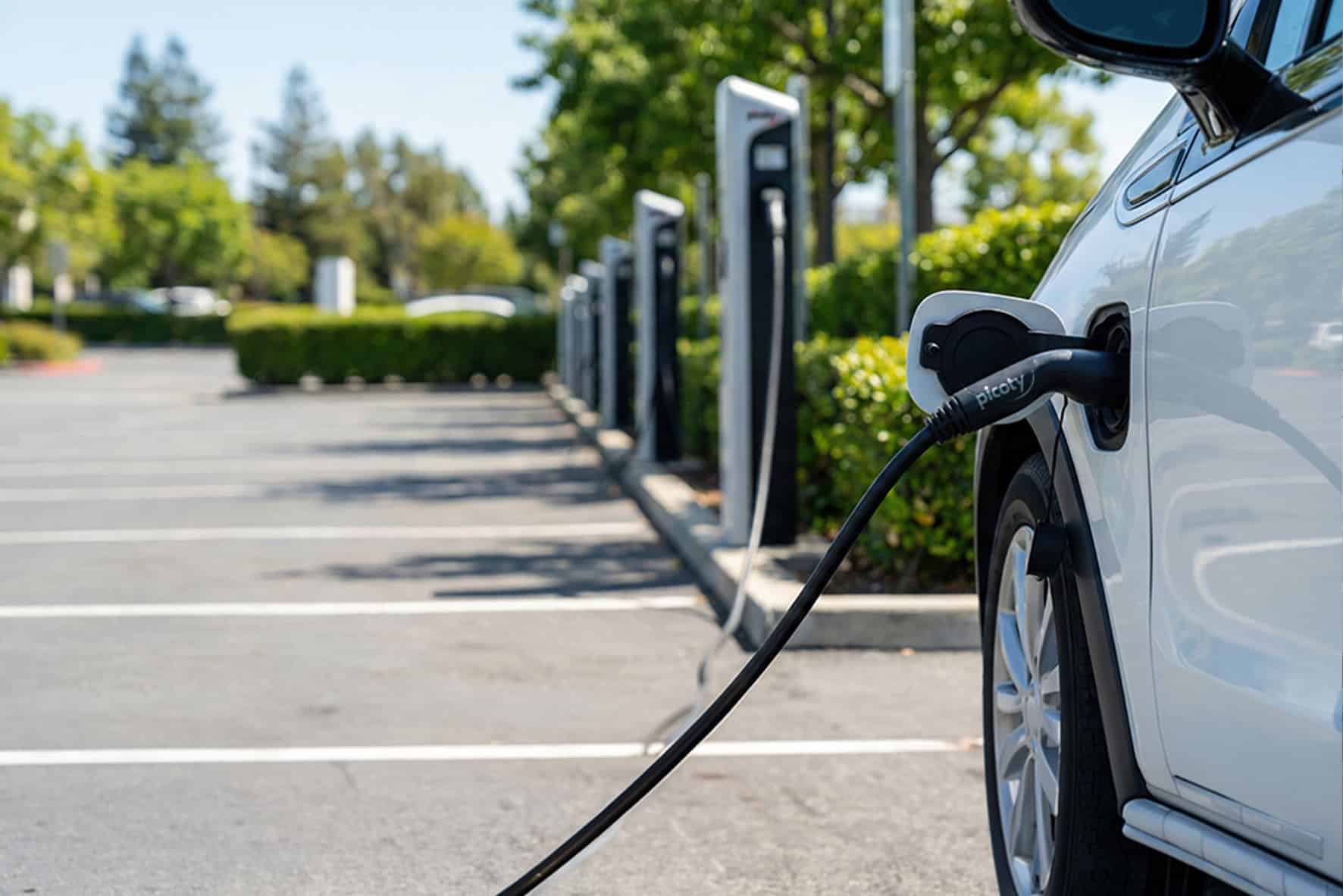 La recharge rapide : une solution pour les flottes commerciales en déplacement.